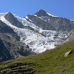 In Fee Near Slopes Lejlighed *