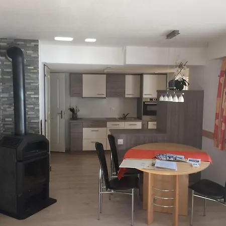 In Fee Near Slopes Διαμέρισμα