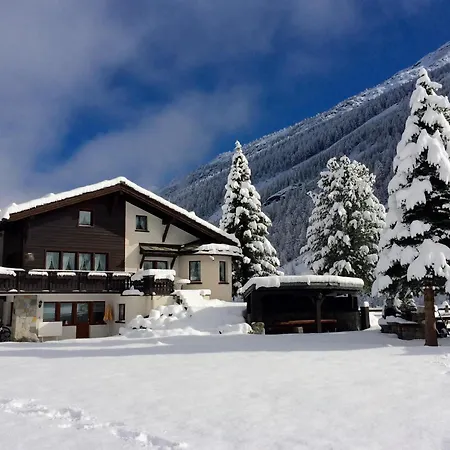 In Fee Near Slopes