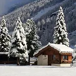 In Fee Near Slopes