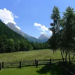 In Fee Near Slopes *